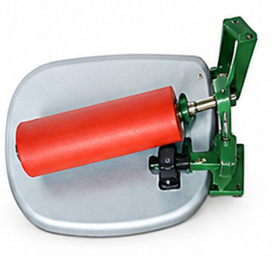 Mechanical Cloth Guider.